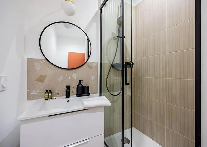 1 Chambre#tour Eiffel#champ De Mars#paris 7 Daire Paris